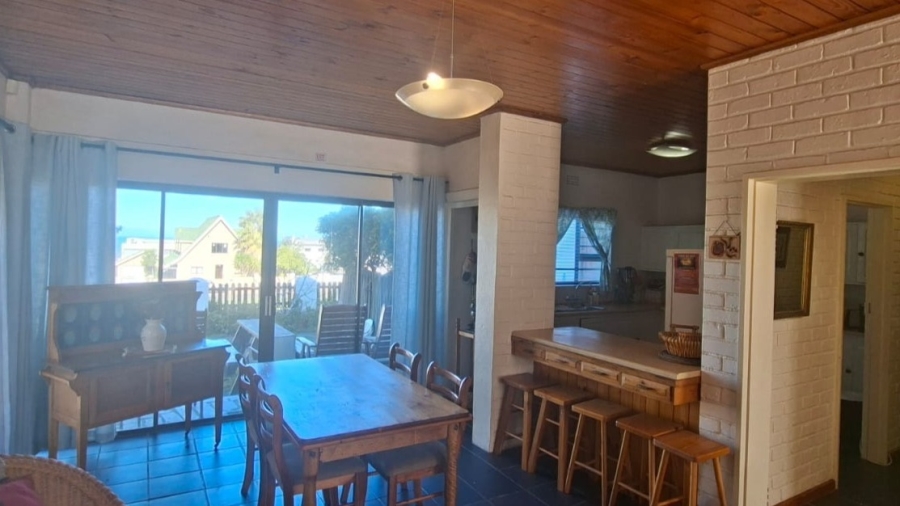 To Let 1 Bedroom Property for Rent in Palmiet Western Cape